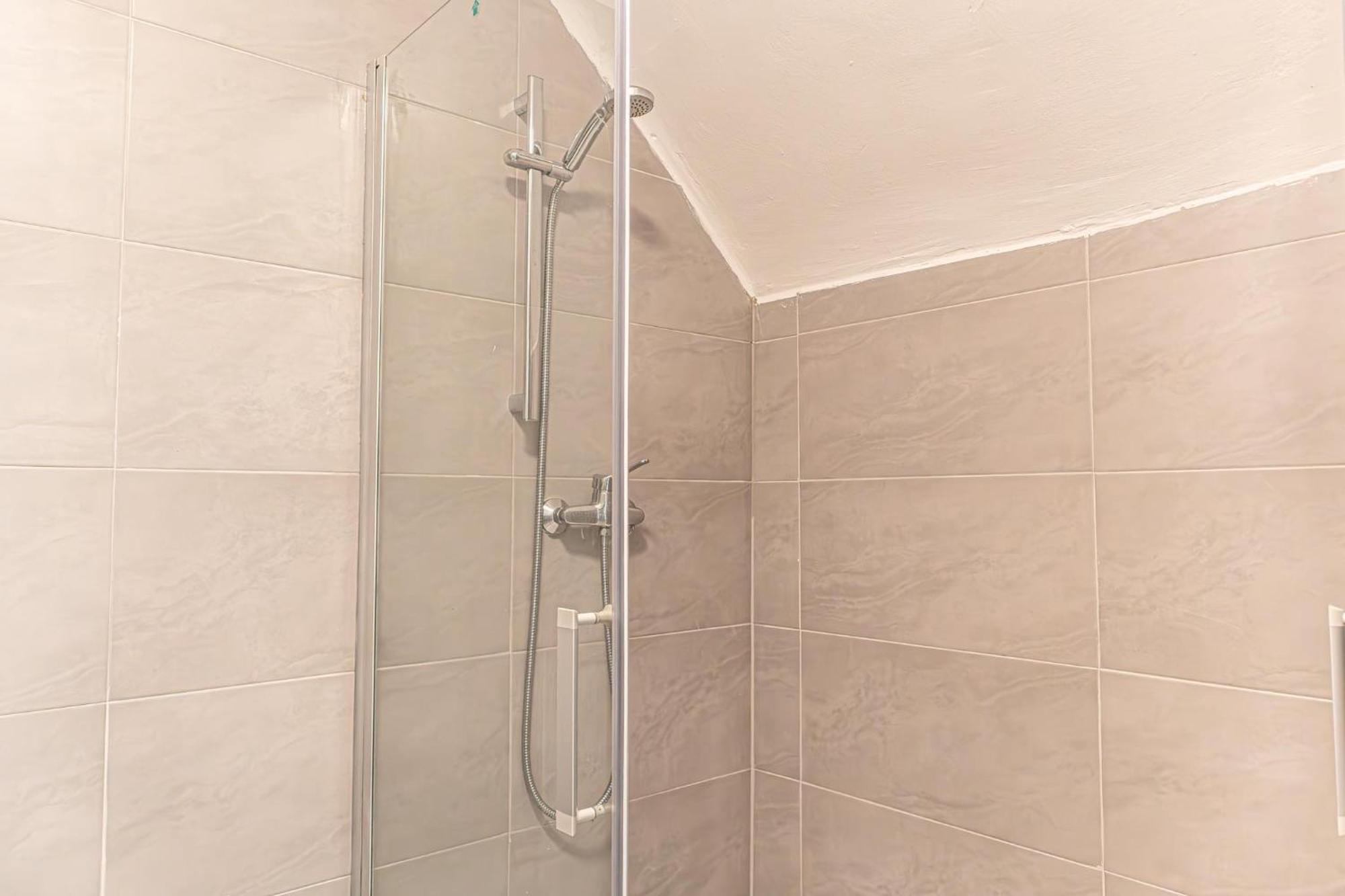 Convenient 2Br Apt. Near U6 Station Am Schoepfwerk Wien Exterior foto